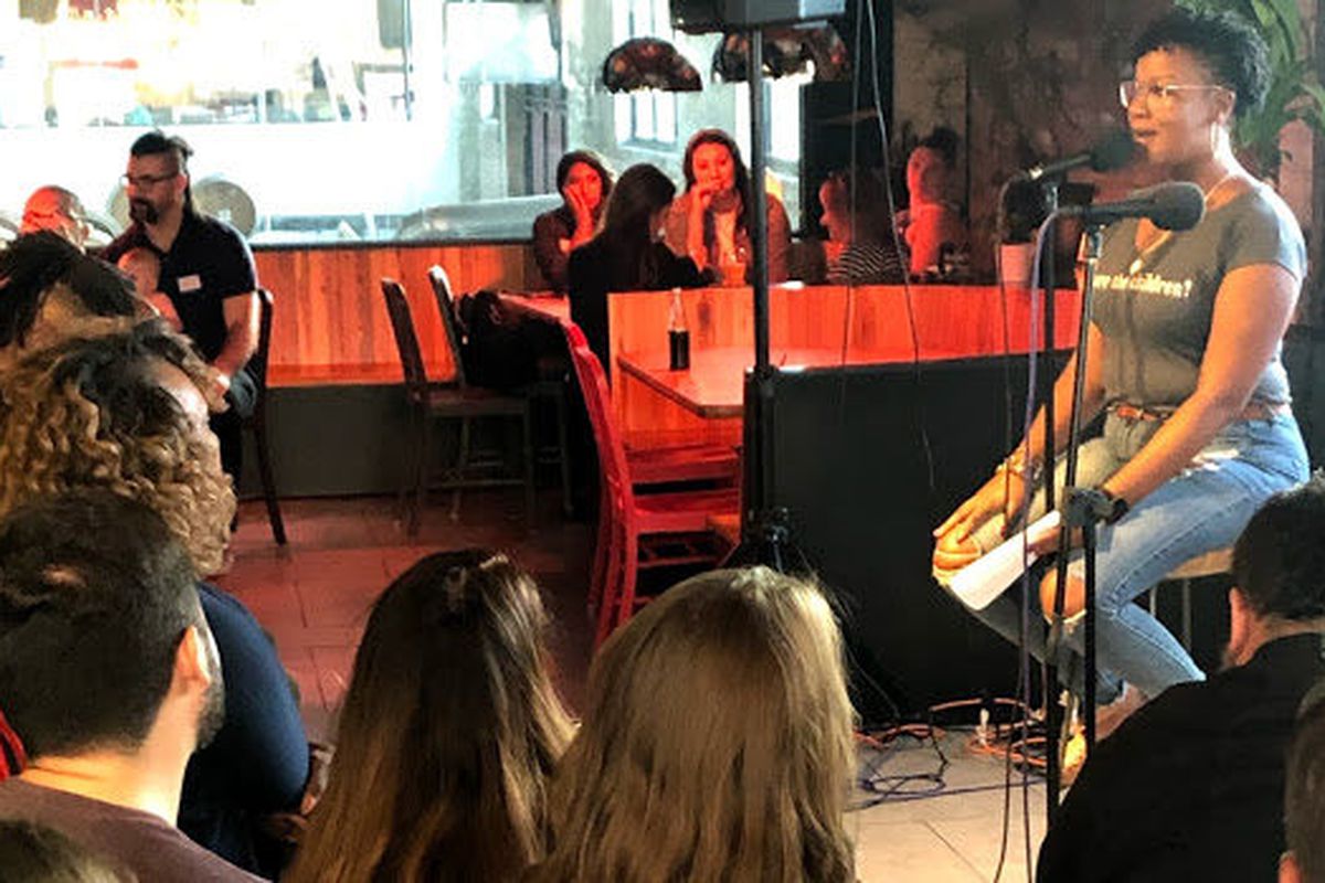 Chicago teacher Chanita Jones-Howard tells a story about her first years teaching special education at a Chalkbeat Chicago event in August 2019, at Marz Brewing in Bridgeport.