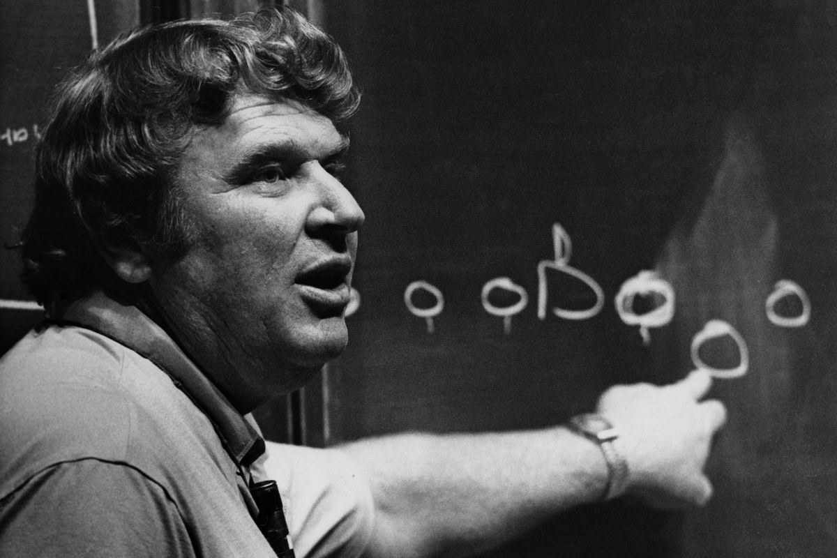 Berkeley, CA July 26, 1980 - Former NFL coach John Madden gives advice at UC Berkeley. (Robert Stinnett / Oakland Tribune Staff Archives)