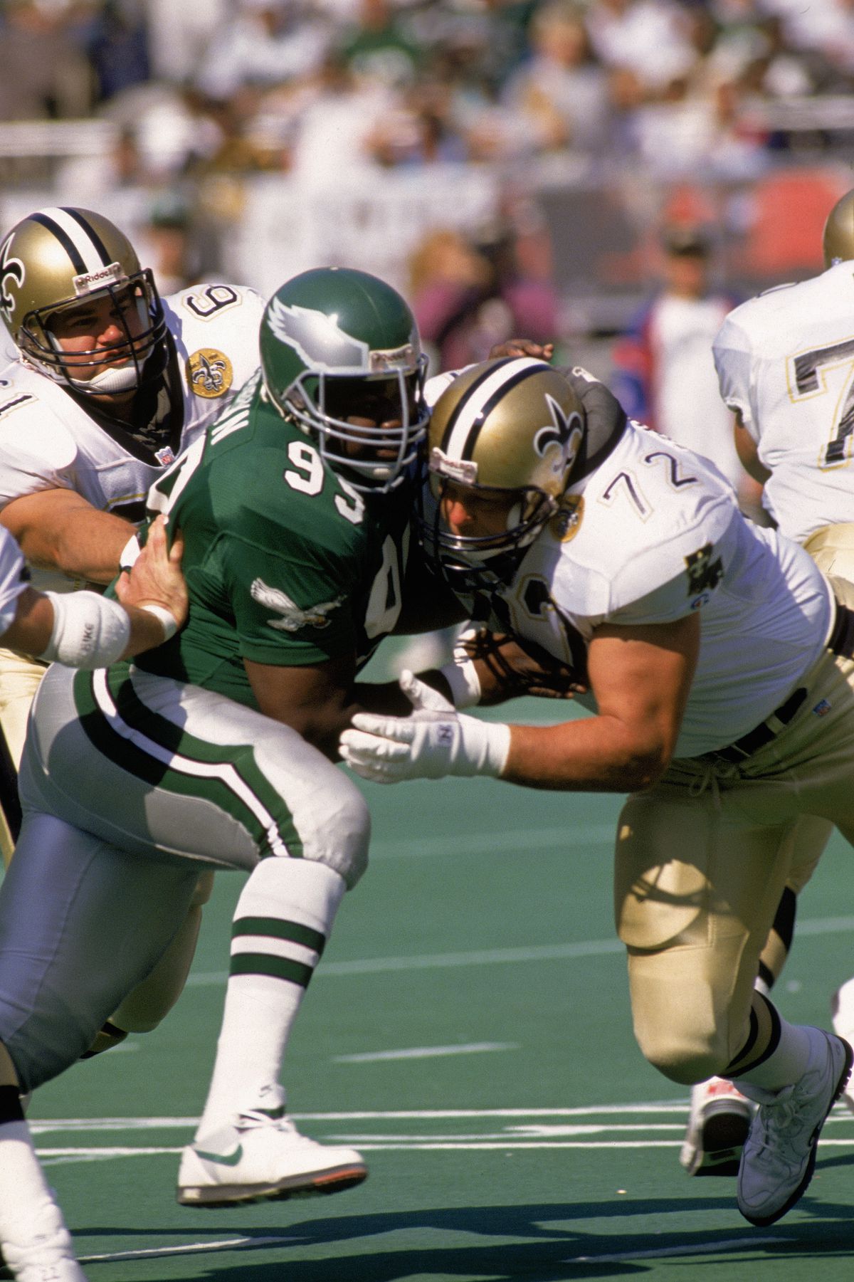 Jerome Brown attacks the offense