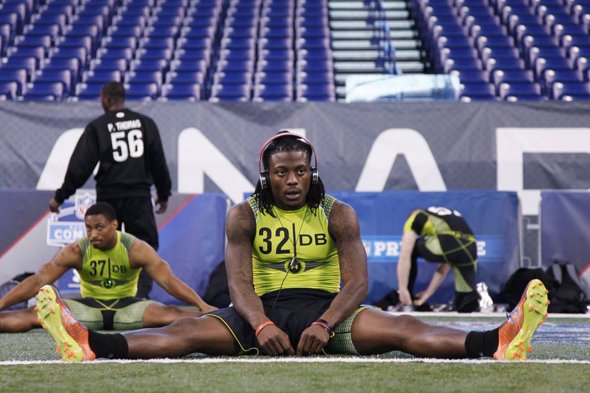 INDIANAPOLIS, IN - FEBRUARY 28: Defensive back Dre Kirkpatrick of Alabama gets ready to run the 40-yard dash during the 2012 NFL Combine at Lucas Oil Stadium on February 28, 2012 in Indianapolis, Indiana. (Photo by Joe Robbins/Getty Images)