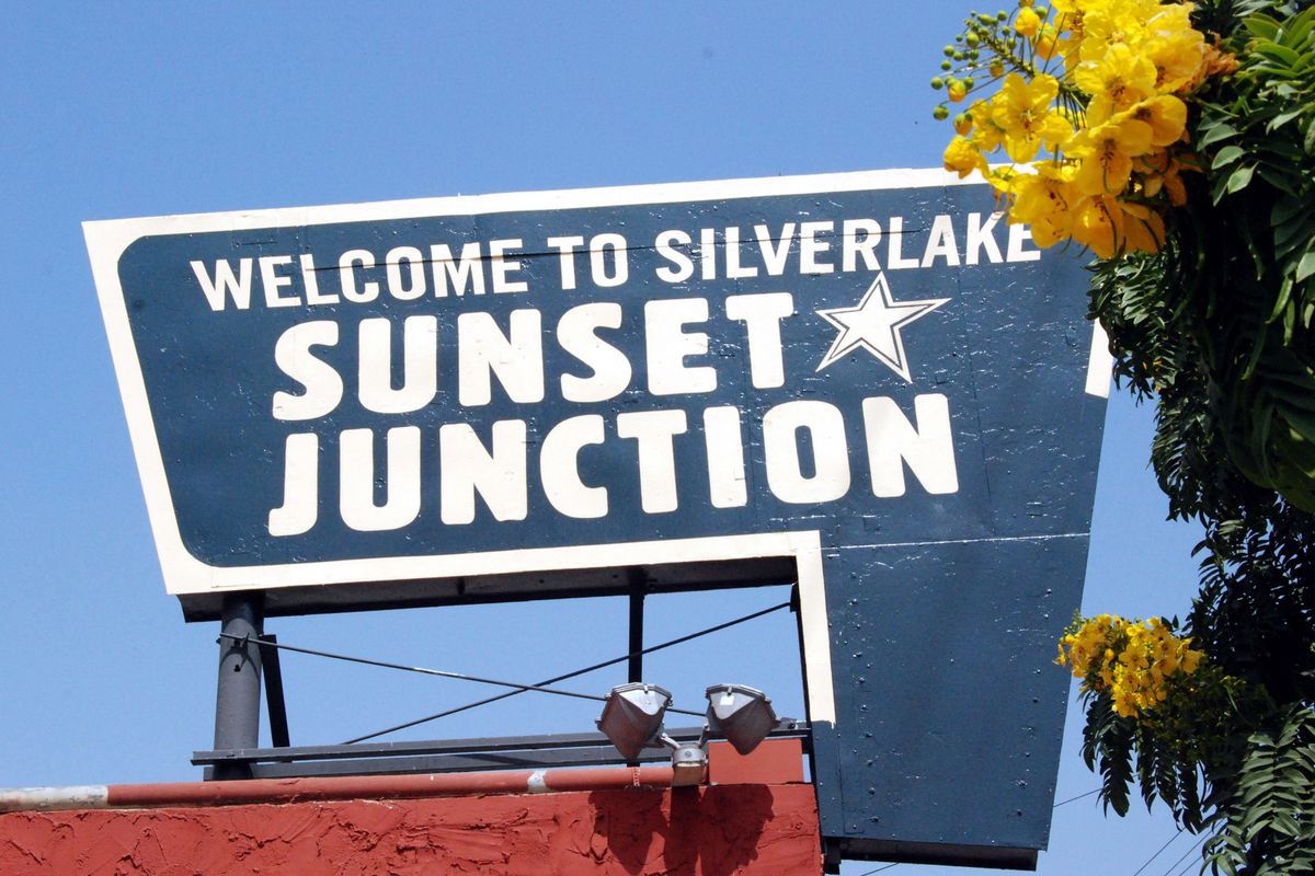 Image via <a href="http://takesunset.com/neighborhoods/silver-lake-los-angeles-ca/">Take Sunset</a>