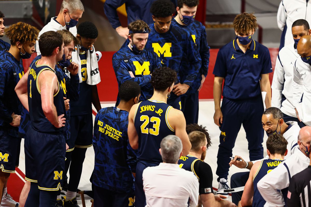NCAA Basketball: Michigan at Minnesota