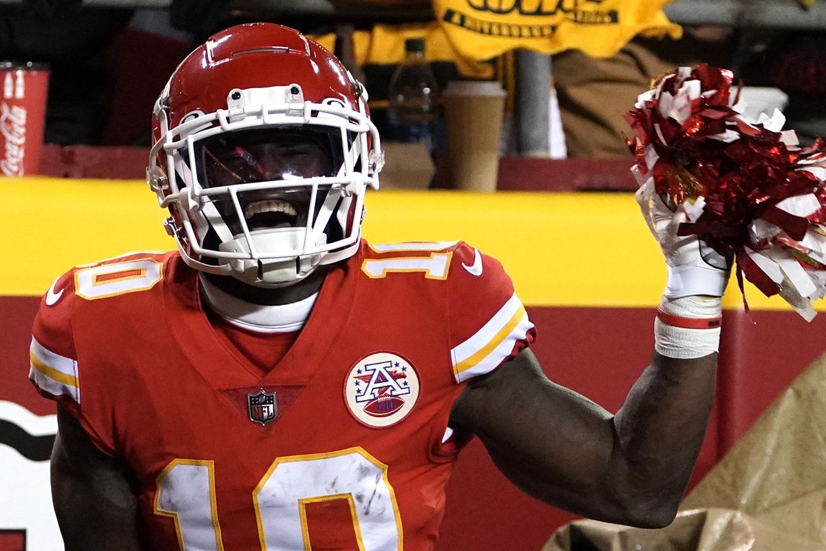 NFL Playoffs 2022 Chiefs vs. Steelers: Mahomes shines in first Wild Card  game - Arrowhead Pride