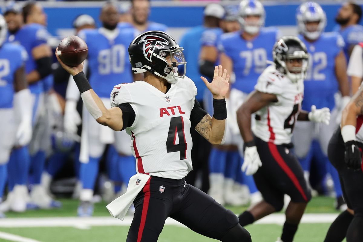 Desmond Ridder #4 of the Atlanta Falcons throws a second quarter pass while playing the Detroit Lions during a NFL preseason game at Ford Field on August 12, 2022 in Detroit, Michigan.