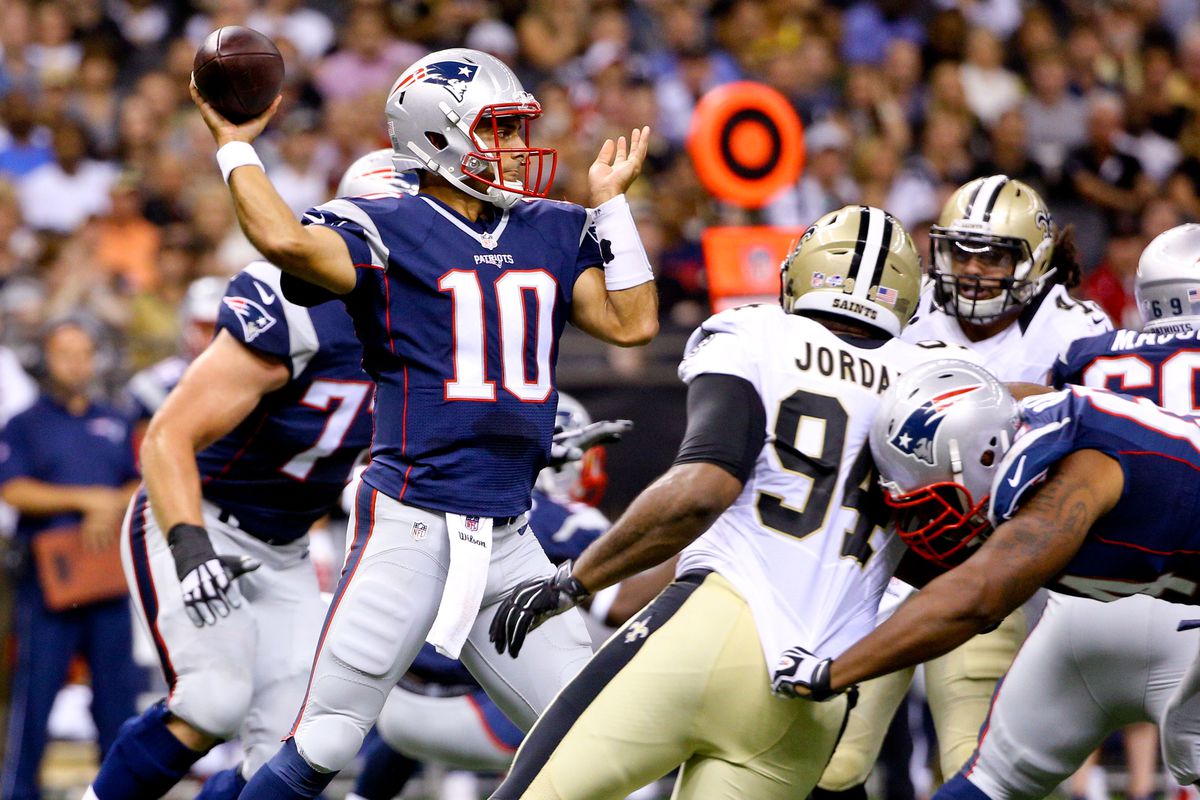 Jimmy Garoppolo was comfortable all night, leading the Patriots to 26 points and the win.