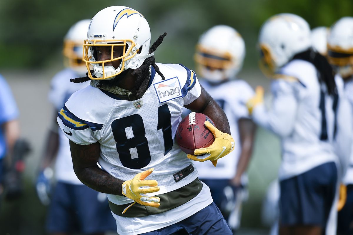 Los Angeles Chargers wide receiver Mike Williams runs after a catch during individual drills at Jack Hammett Sports Complex.&nbsp;