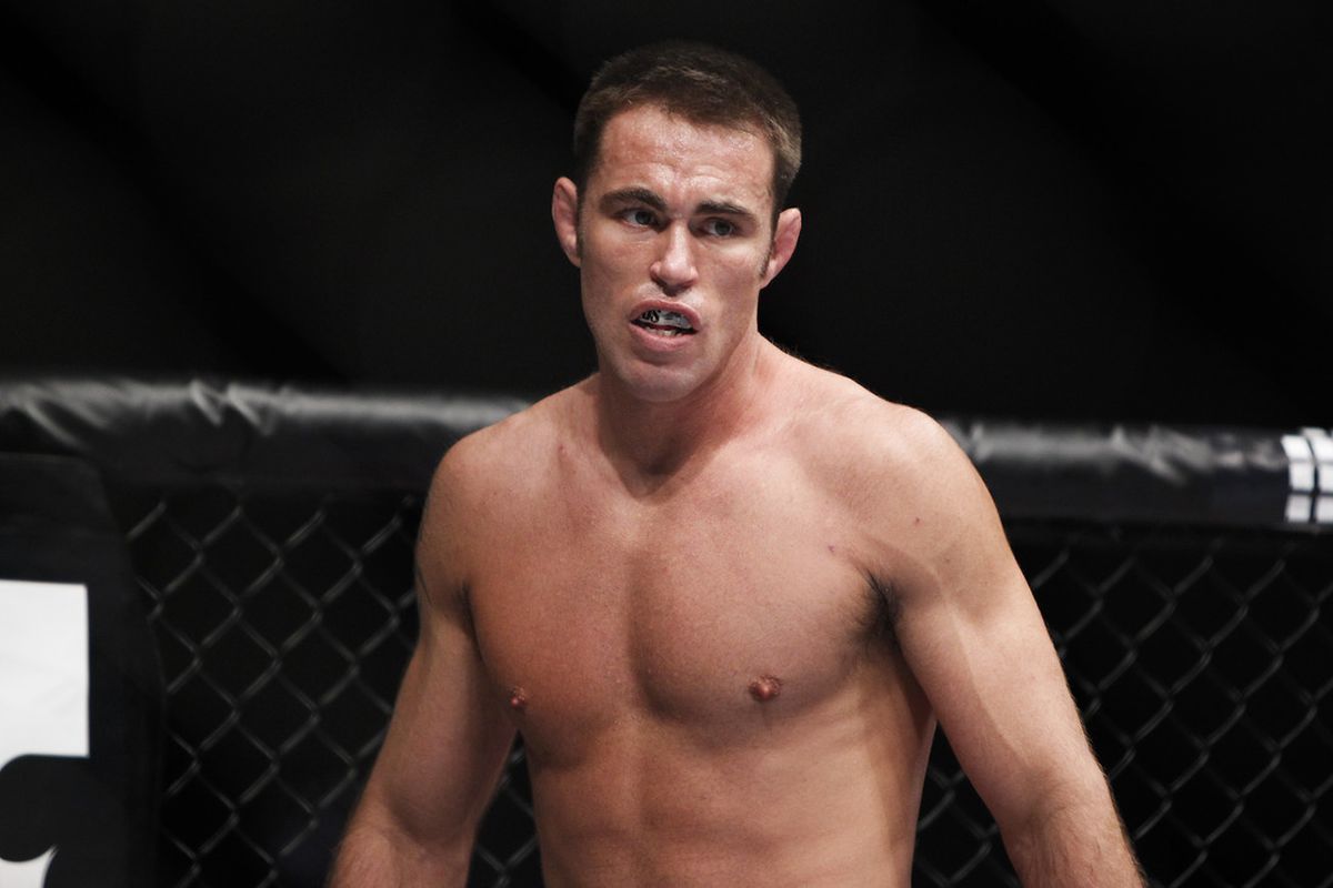 Gallery Photo: UFC 144 Fight Night Photos