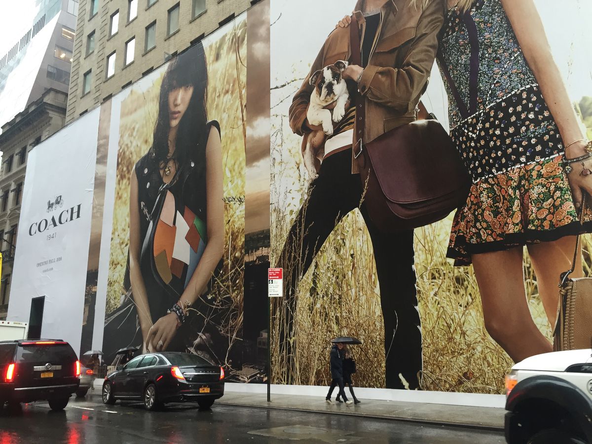 coach-fifth-avenue-store-nyc
