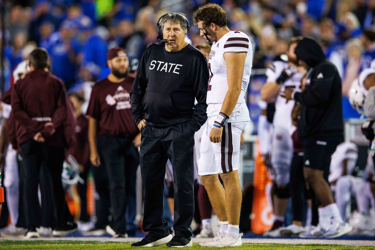 NCAA Football: Mississippi State at Kentucky