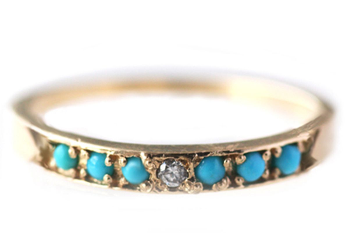Ring via <a href="http://mociun.com/jewelry/">Mociun</a>