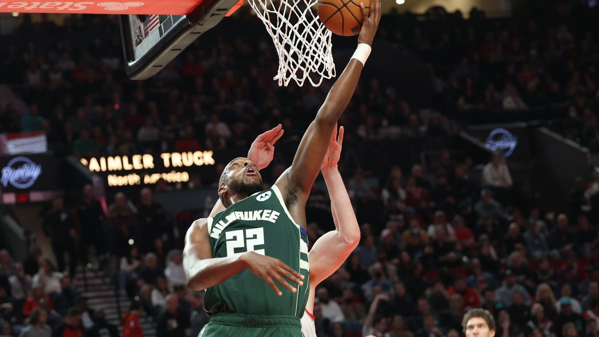 NBA: Milwaukee Bucks at Portland Trail Blazers