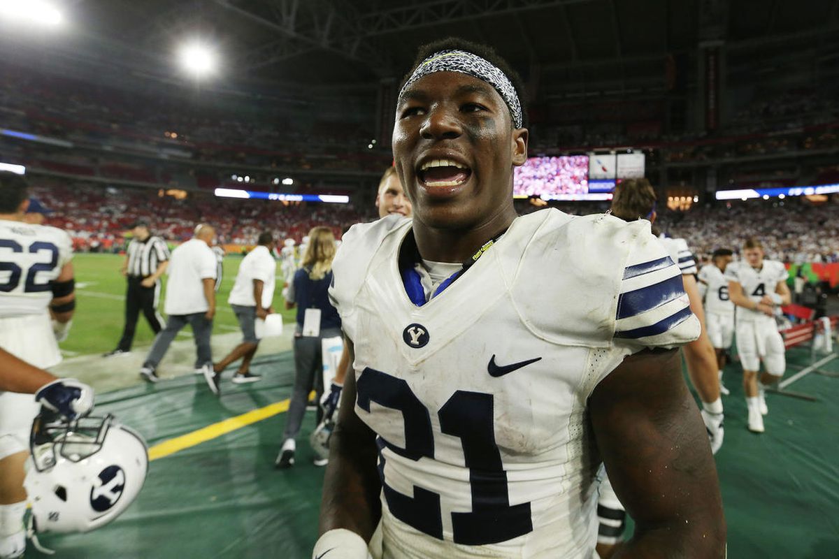 Brigham Young Cougars running back Jamaal Williams (21) celebrates in Phoenix on Sunday, Sept. 4, 2016. BYU leads 9-0 at half. BYU won 18-16.