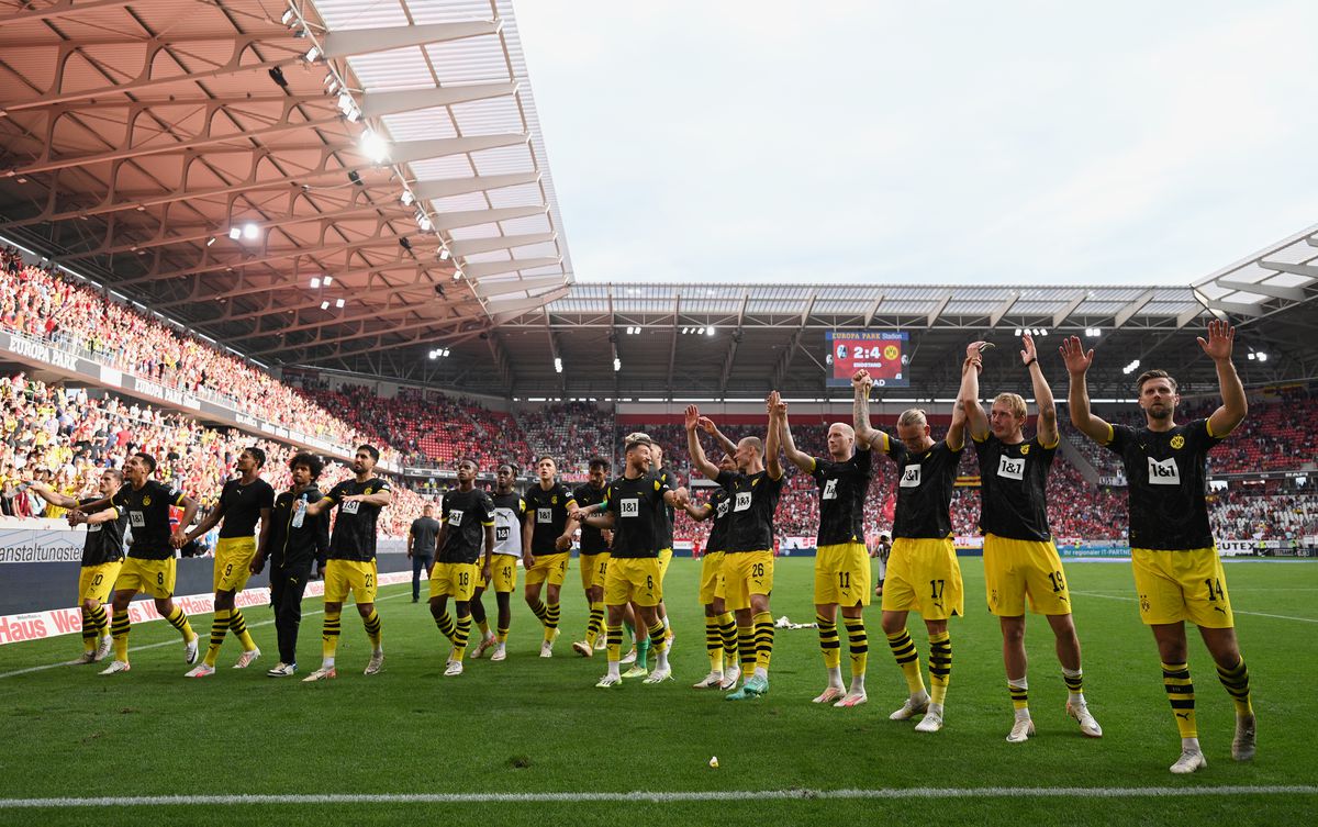 Sport-Club Freiburg v Borussia Dortmund - Bundesliga