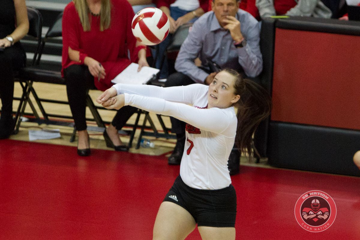 Gallery: Husker Volleyball Conquers Weekend Challenges