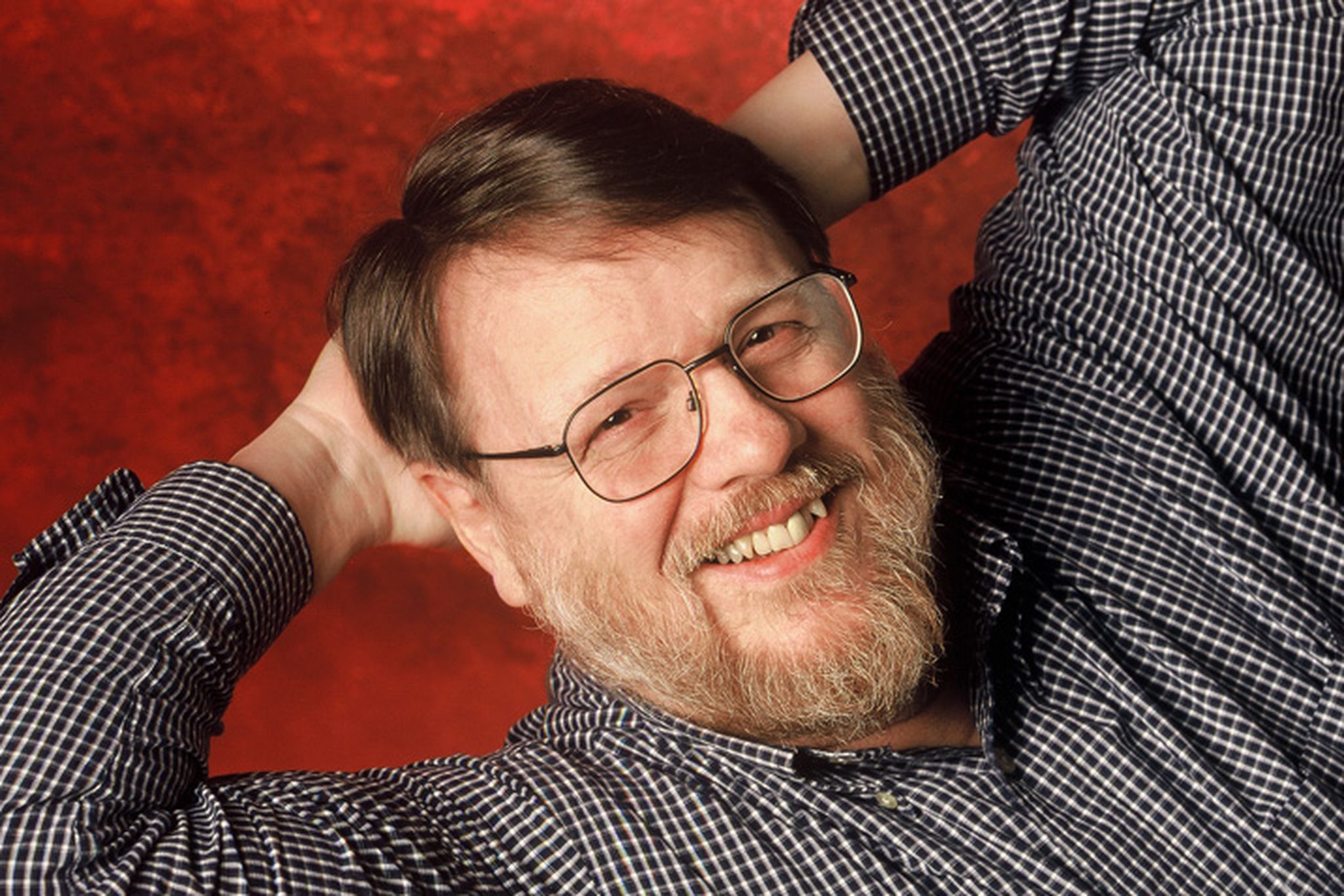 Ray Tomlinson, the inventor of email: 'I see email being used, by and  large, exactly the way I envisioned' | The Verge