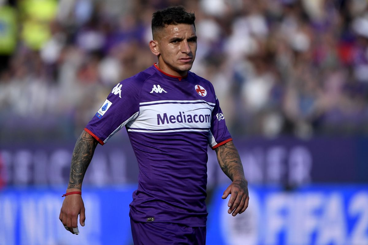 Lucas Torreira of ACF Fiorentina reacts during the Serie A...