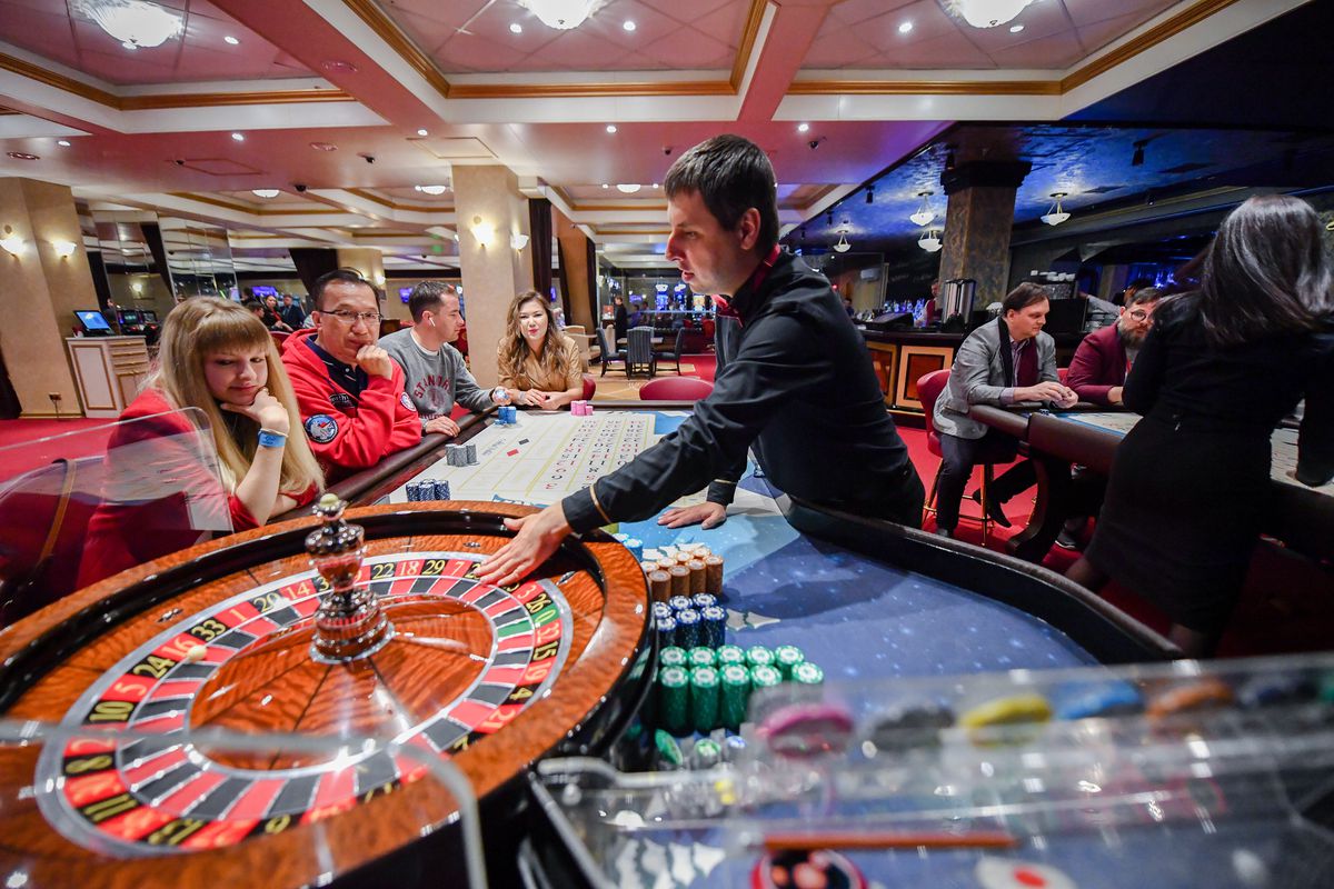 Работают ли казино в россии игровые автоматы колобок