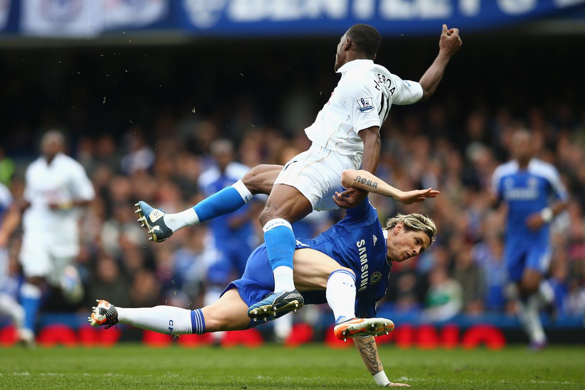 Maynor Figueroa and Fernando Torres practice their world-renowned team breakdancing routine.