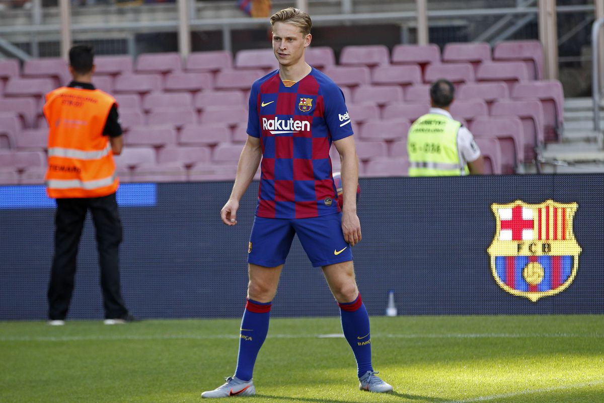 FC Barcelona Unveil New Player Frenkie de Jong