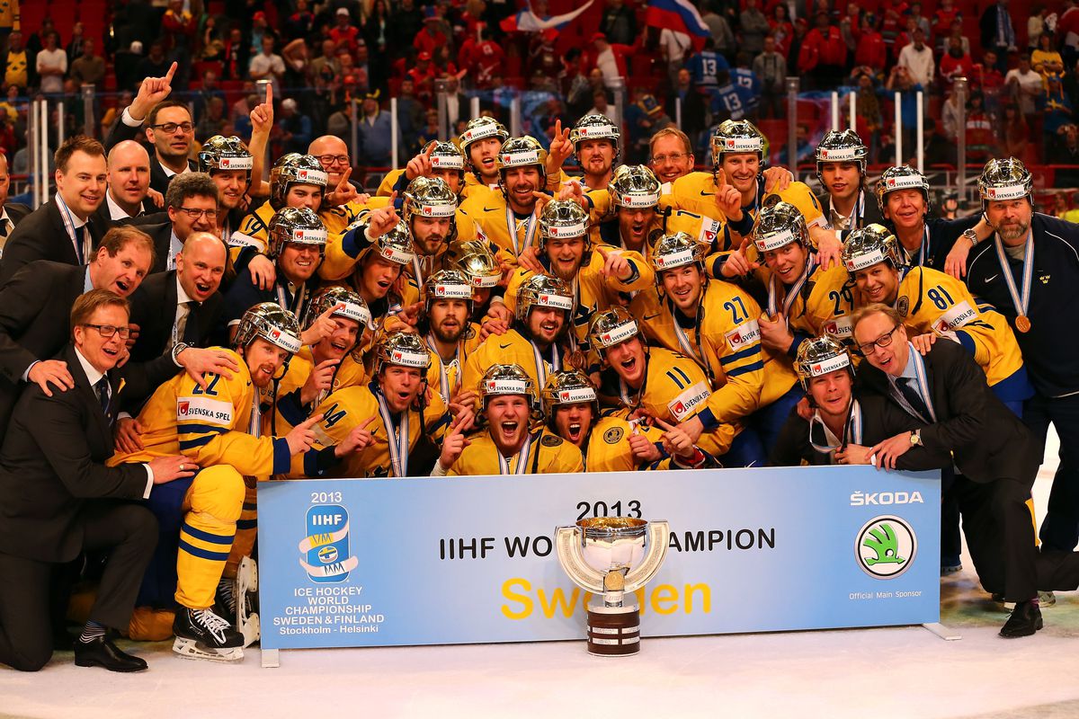 Jacob Markstrom and the rest of Team Sweden celebrate winning the 2013 World Championshp.