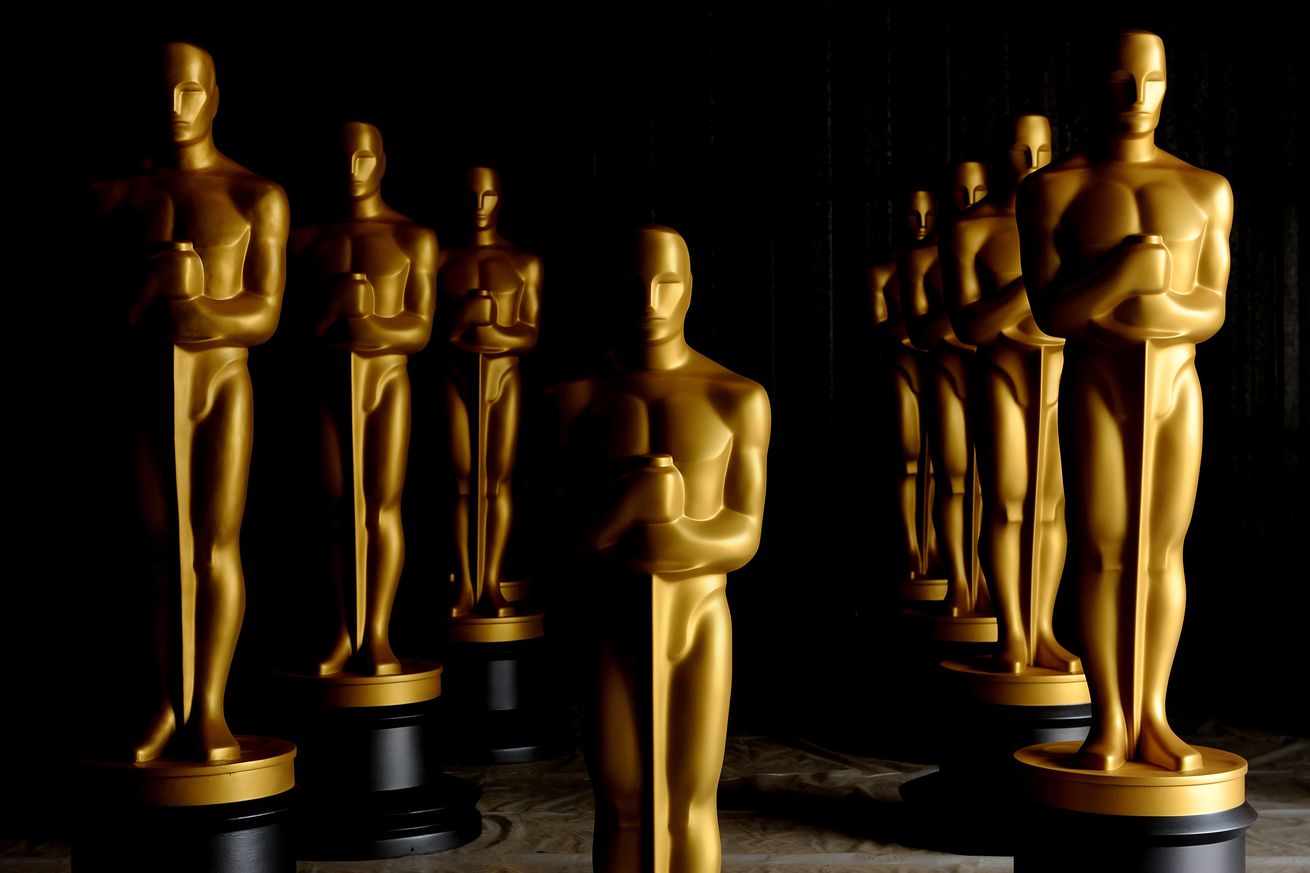 Academy Of Motion Picture Arts And Sciences’ Oscar Statue Painting
