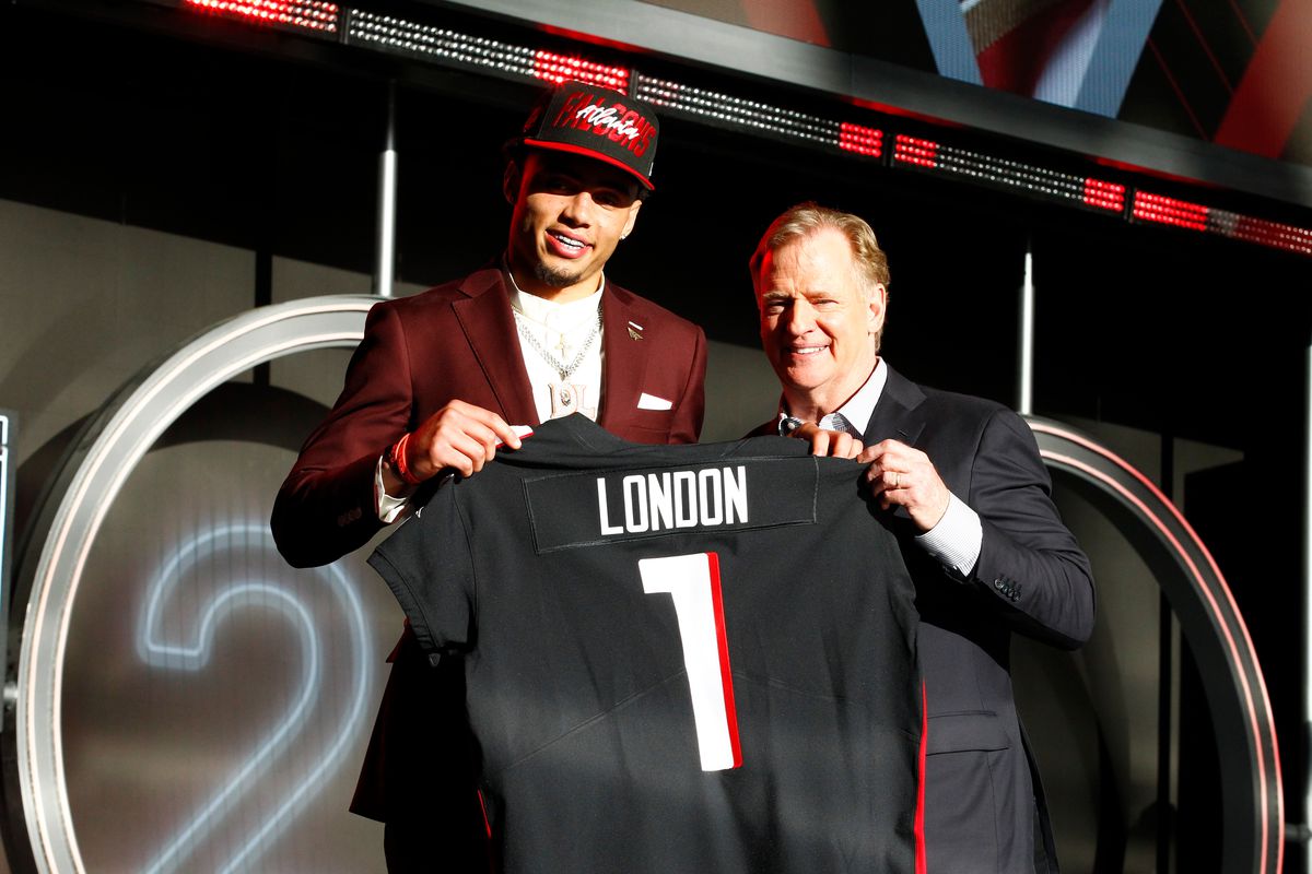 &nbsp;Drake London, USC is selected as the number eight pick by the Atlanta Falcons during the NFL Draft on April 28, 2022 in Las Vegas, Nevada.