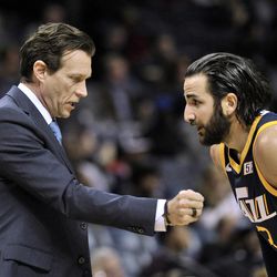 Utah Jazz coach Quin Snyder, left, talks with guard Ricky Rubio during the first half of the team's NBA basketball game against the Memphis Grizzlies on Wednesday, Feb. 7, 2018, in Memphis, Tenn. (AP Photo/Brandon Dill)