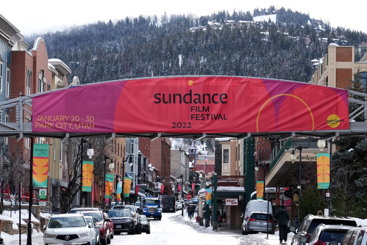 2022 Sundance Film Festival Cancels In-Person Events And Goes Virtual Due to Rise Of Coronavirus Cases