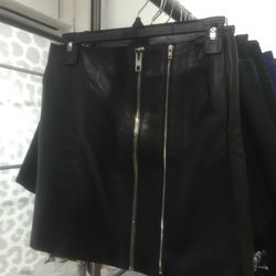 Skirt, $75 (from $470)
