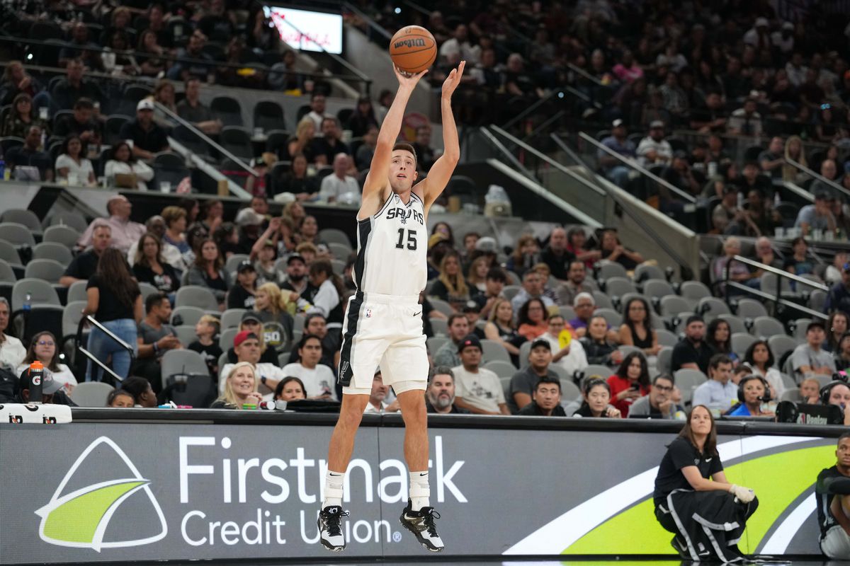 NBA: Preseason-New Orleans Pelicans at San Antonio Spurs