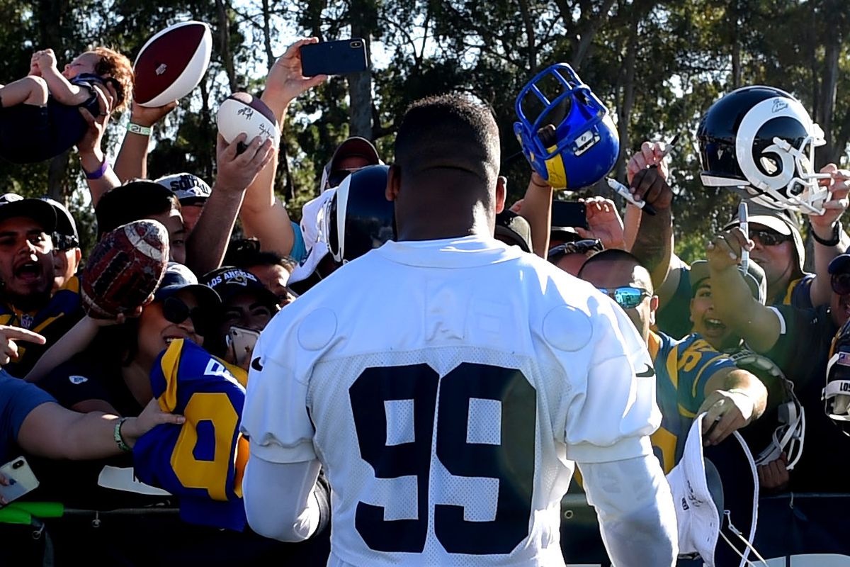 Rams News: College coach says Aaron Donald “has hurt college football” -  Turf Show Times