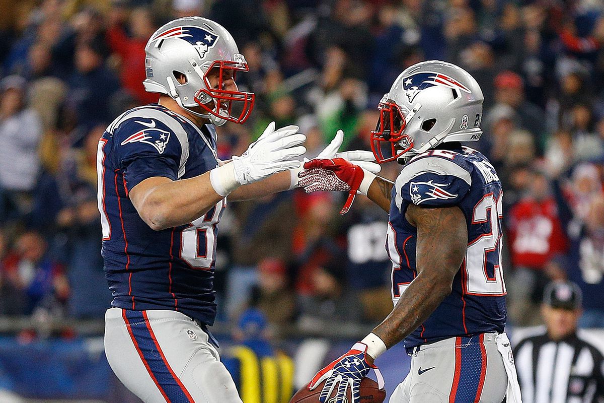 Stevan Ridley and Rob Gronkowski are teaming up for a Dodgeball fundraiser for the Marathon bombing victims