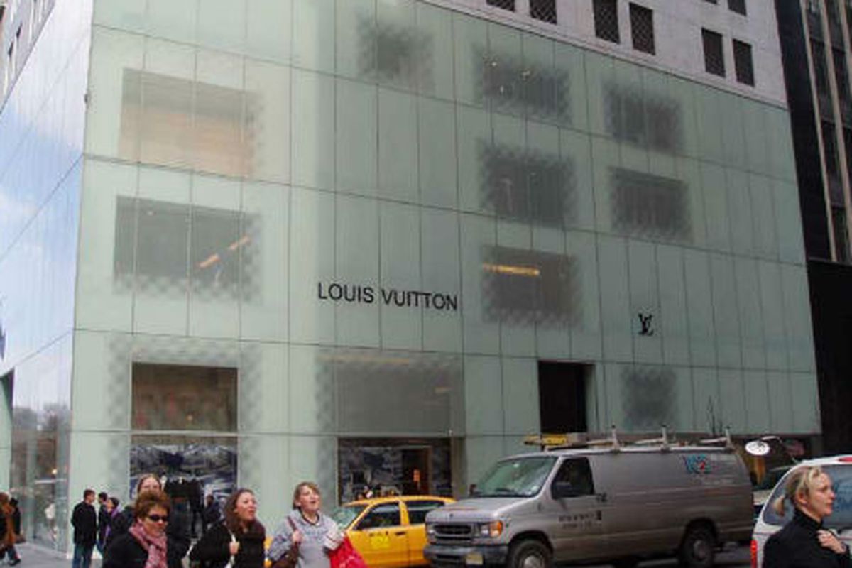 Will Louis Vuitton Temporarily Relocate Its Fifth Avenue Flagship? - Racked  NY