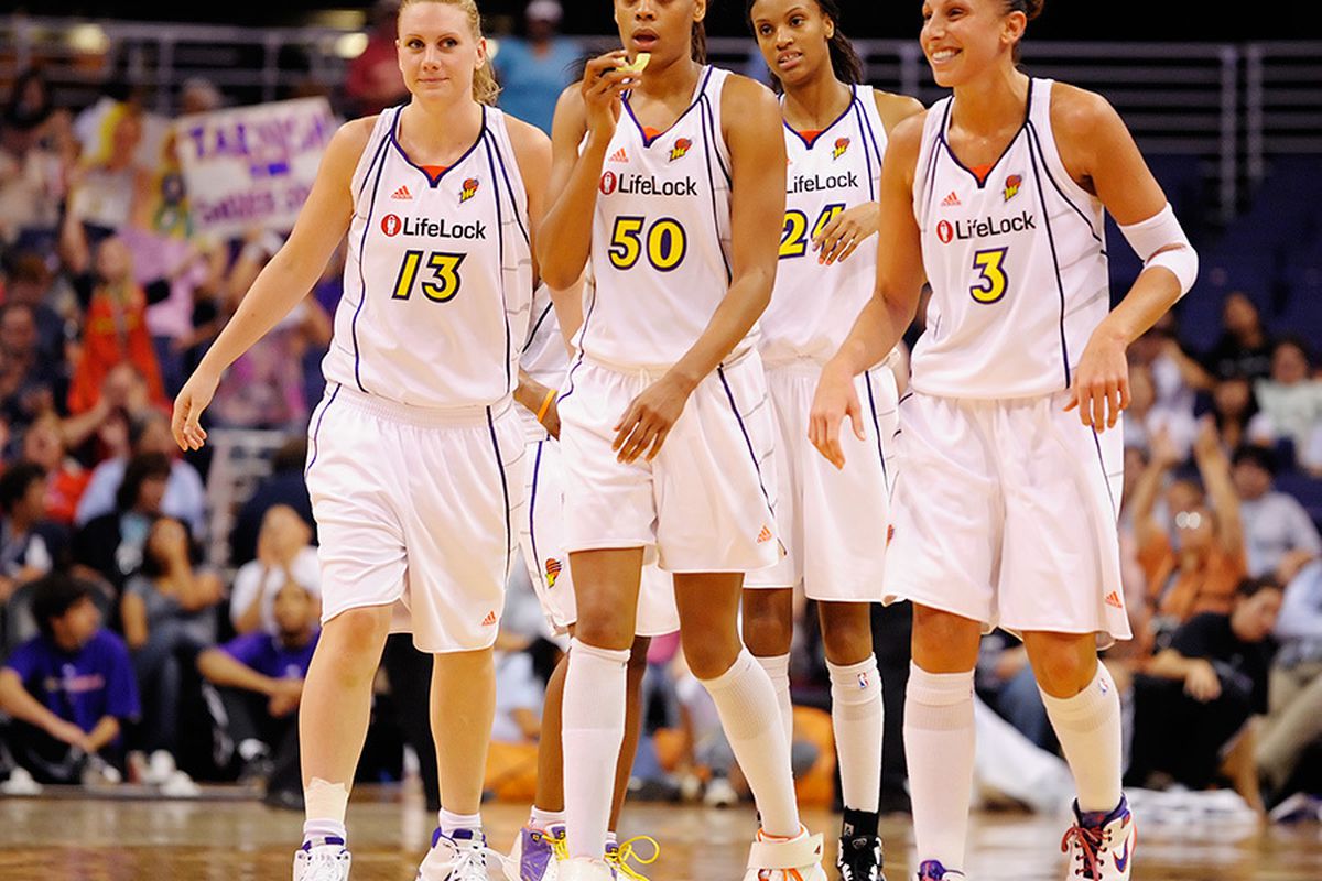 The Phoenix Mercury look to their 1st round playoff match up with the San Antonio Silver Stars.