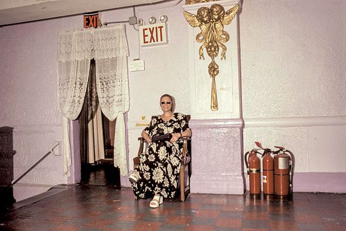An archival photo from inside the Templo de Renovacion Espiritual 