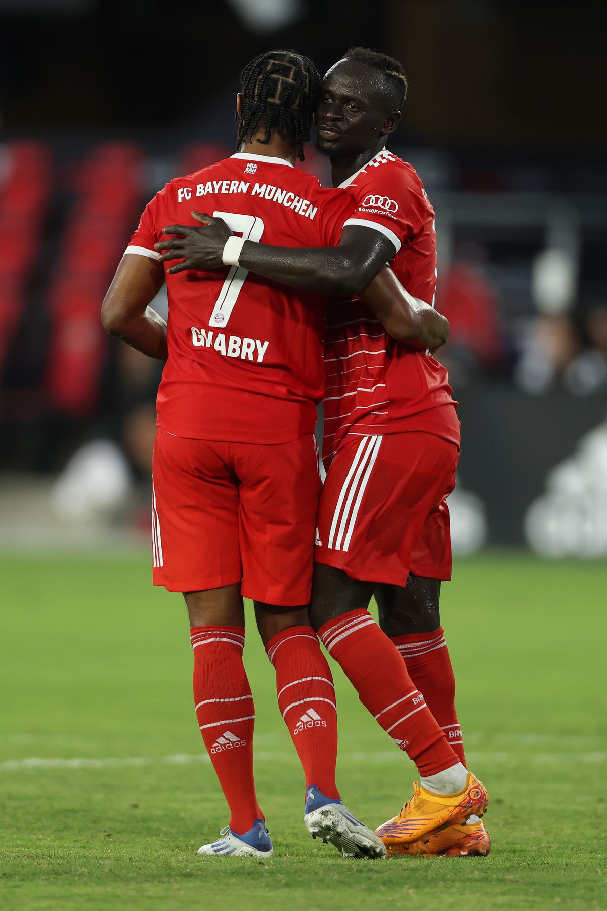 Mané, Gnabry exchange on-field embrace vs DC United