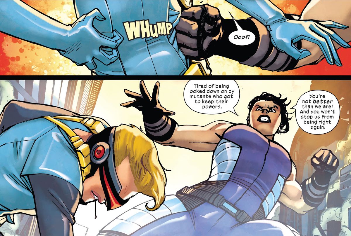 Un ladrón de bancos mutante sin poder golpea a Cyclops-Lass en el estómago.  “Cansada de ser despreciada por mutantes que lograron mantener sus poderes”, gruñe, en Children of the Atom # 1, Marvel Comics (2021).