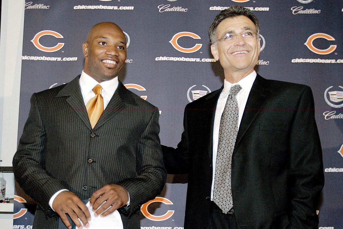 Chicago Bears’ general manager Jerry Angelo introduces their