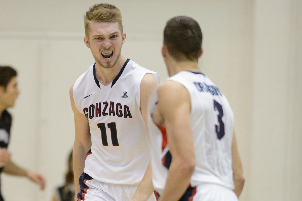 Domantas Sabonis (11) and Kyle Dranginis (3) both come off the bench for the third ranked Zags.