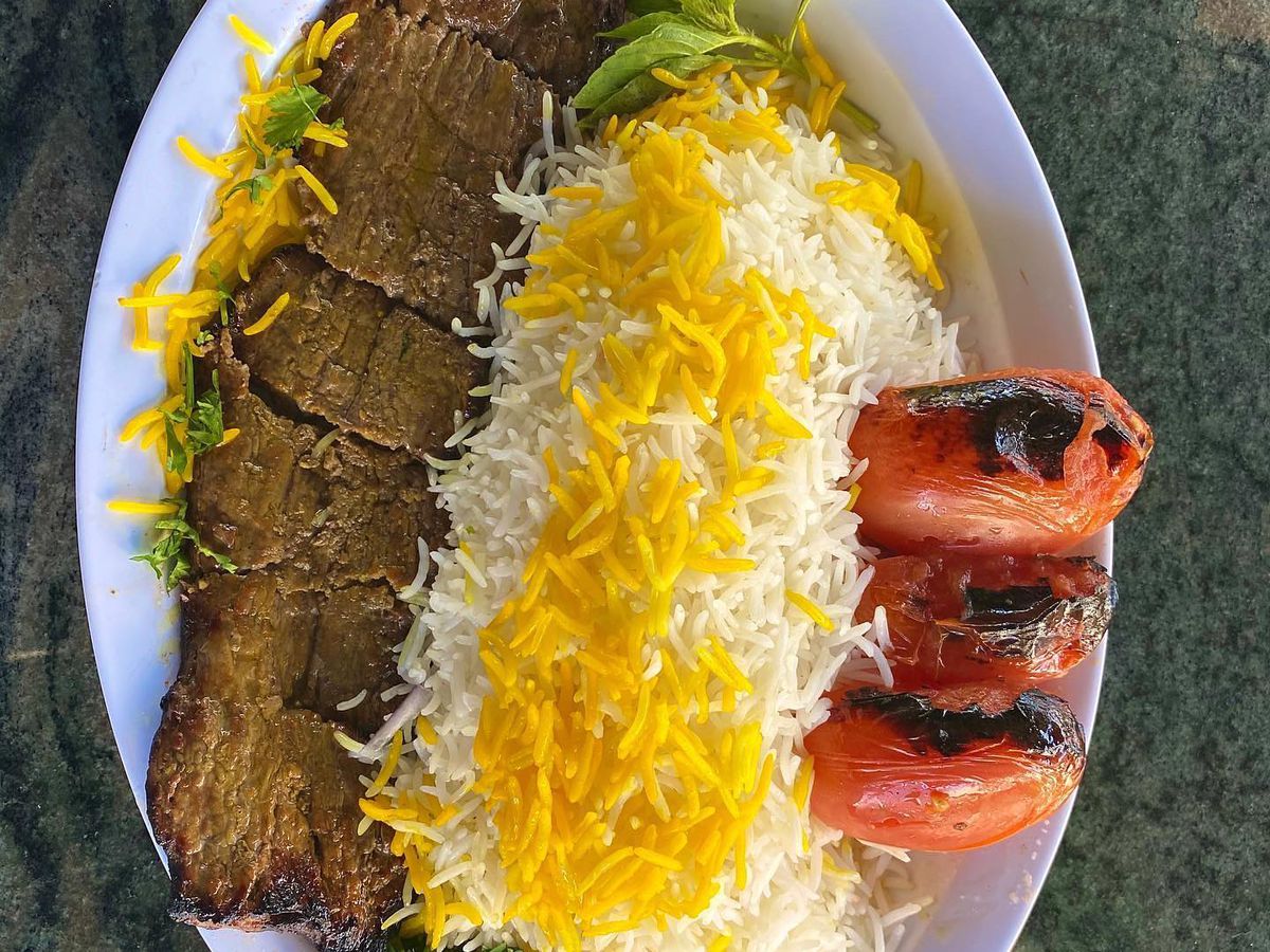 Hen House Grill’s kebab plate.