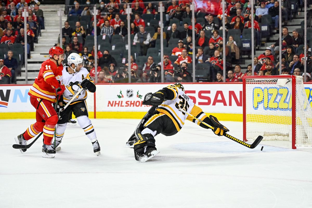 NHL: NOV 29 Penguins at Flames