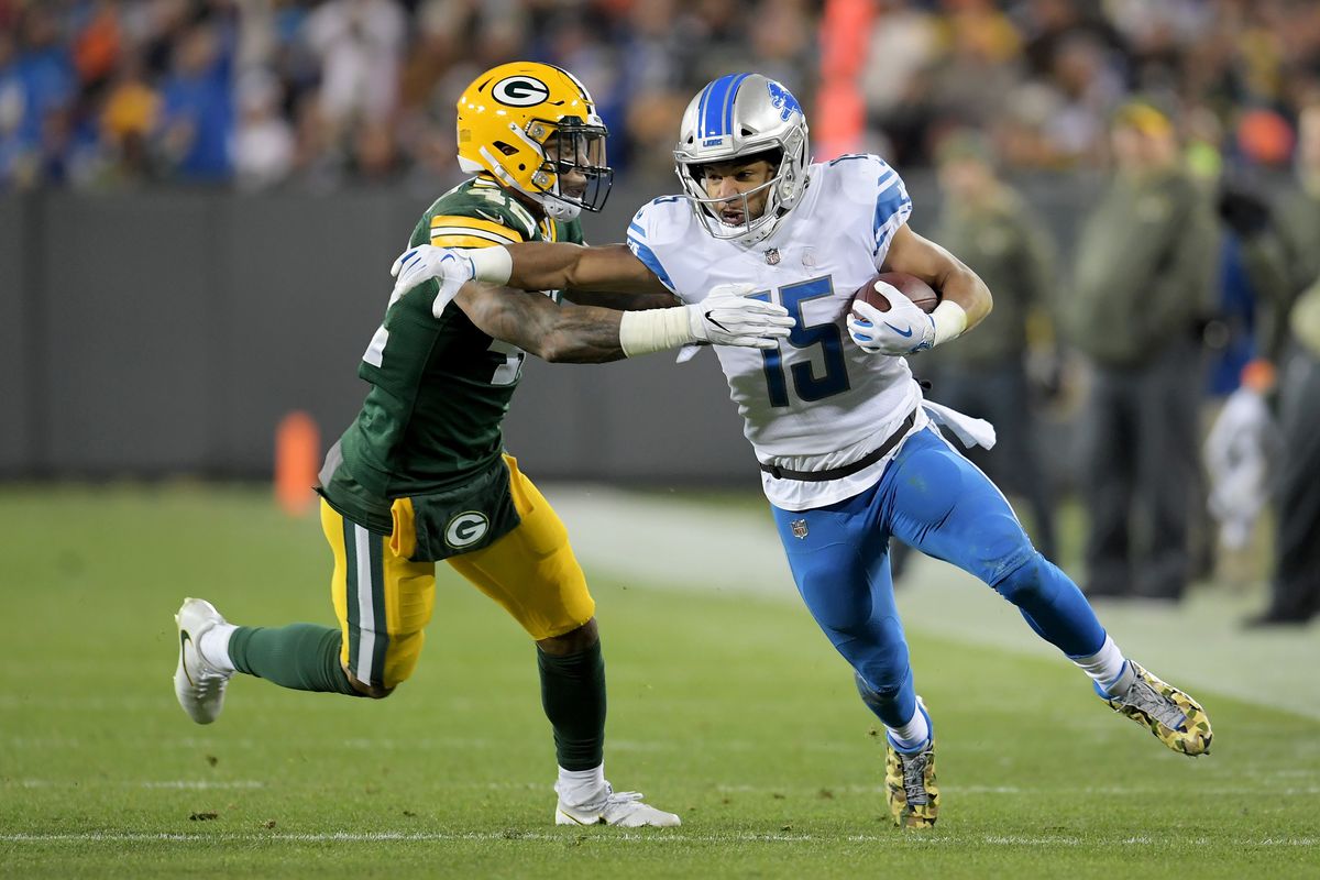 Detroit Lions v Green Bay Packers