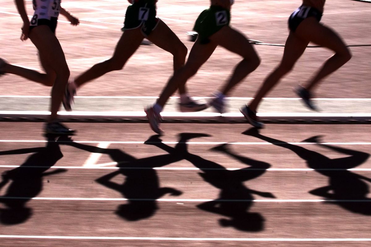 Women’s 5,000m runners cast a shadow across the tr
