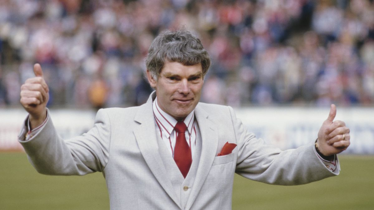 Sunderland Manager Len Ashurst 1985 League Cup Final