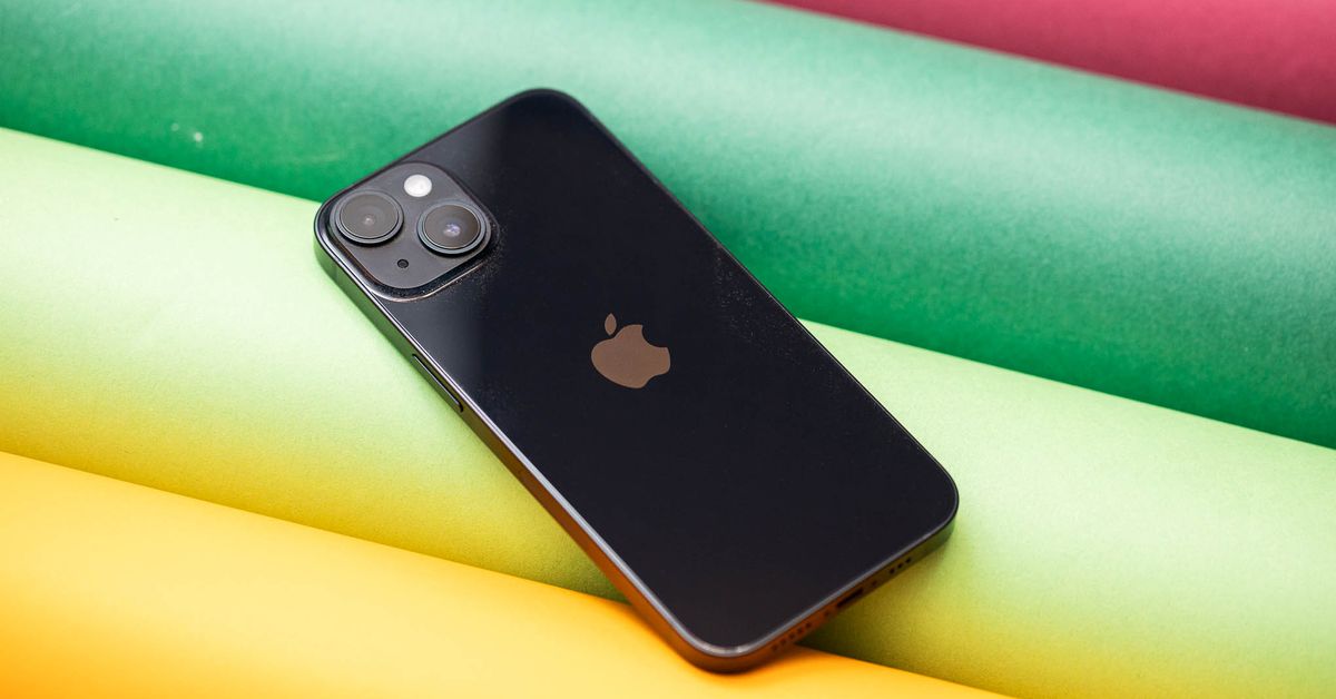 iFixit은 Apple 부품 페어링 요구 사항의 iPhone 14 구현을 소급하여 취소합니다.