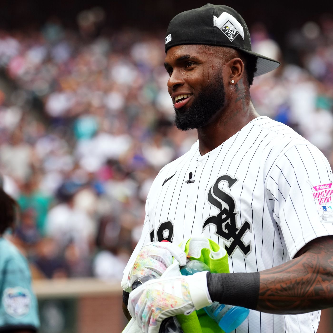 Luis Robert Jr. injury update: White Sox OF scratched from All-Star Game  due to calf tightness - DraftKings Network