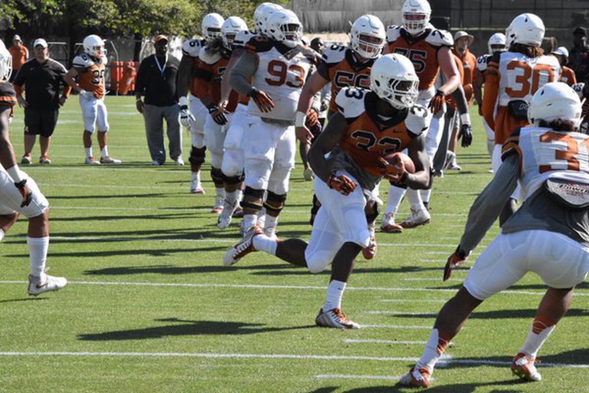 Texas running back D'Onta Foreman at practice