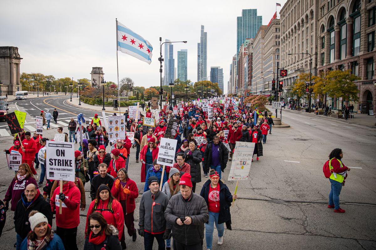 Members of the Chicago Teachers Union and SEIU Local 73 rallying on South Michigan Avenue during the teachers’ two-week strike last fall.