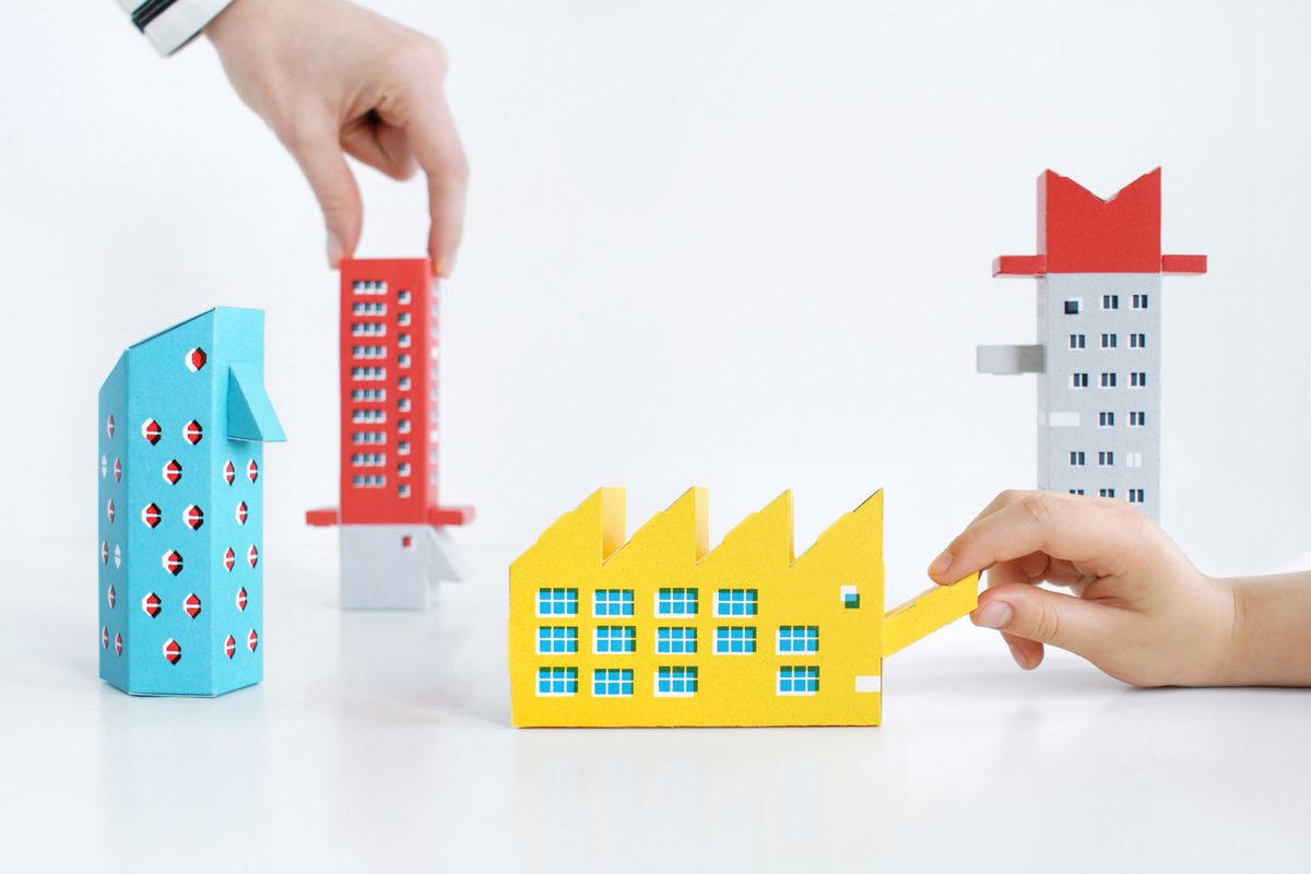 paper model kit on Constructivism