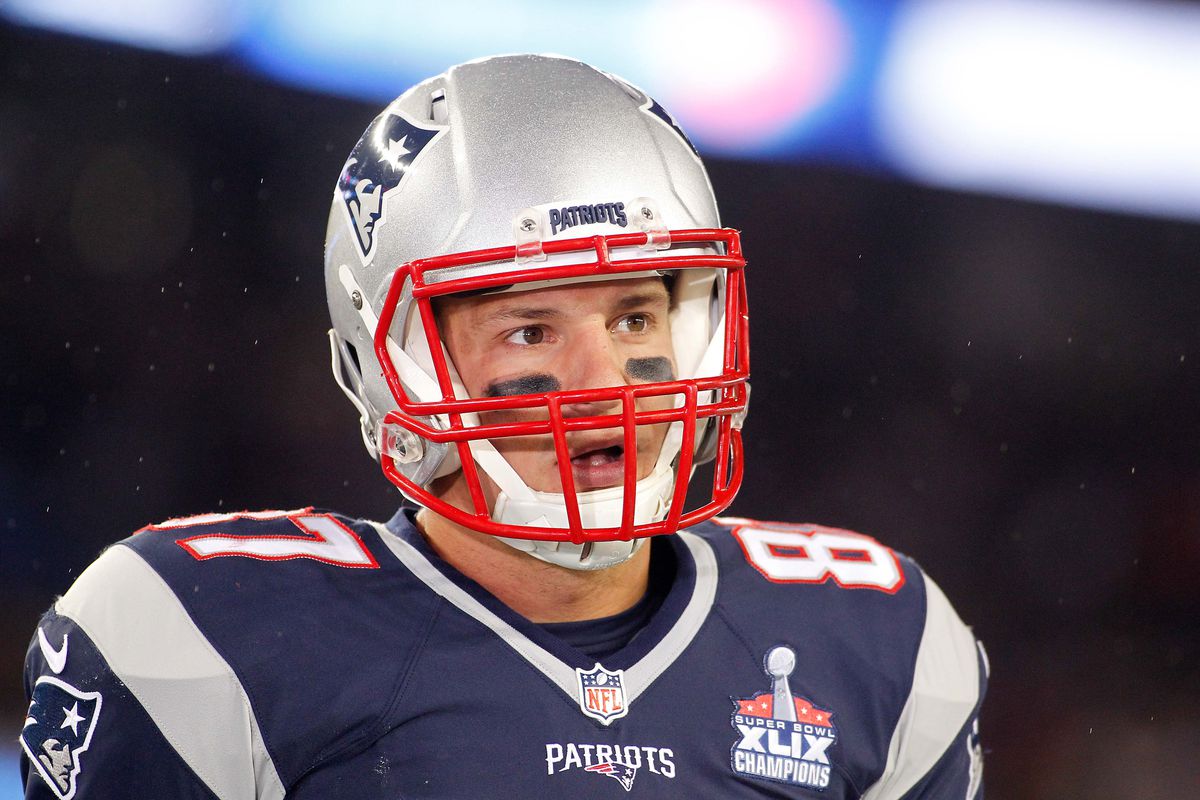 Will Gronk have another 100+ yard receiving game with at least 1 TD on Sunday? It's more probable than not.